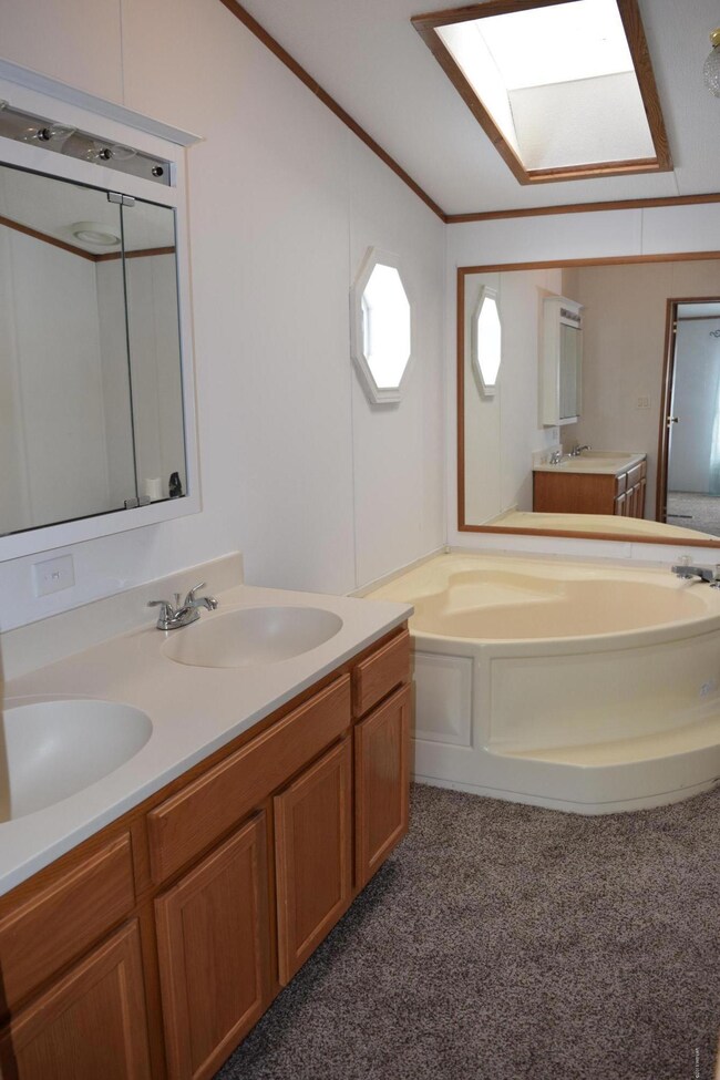 67 Shutt Ln, New Columbia, PA 17856 - photo 4