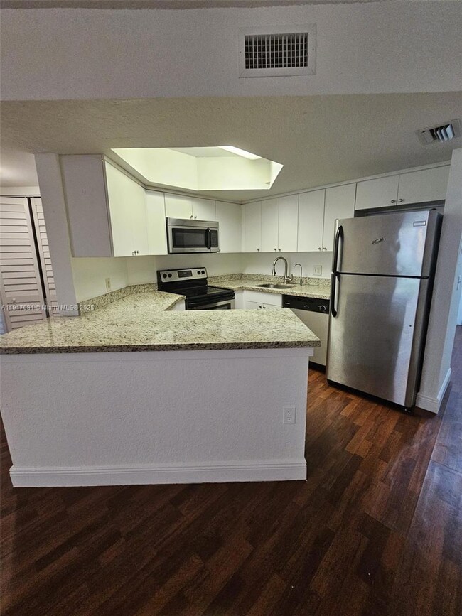 8323 Lake Dr unit 103, Doral, FL 33166 - photo 2