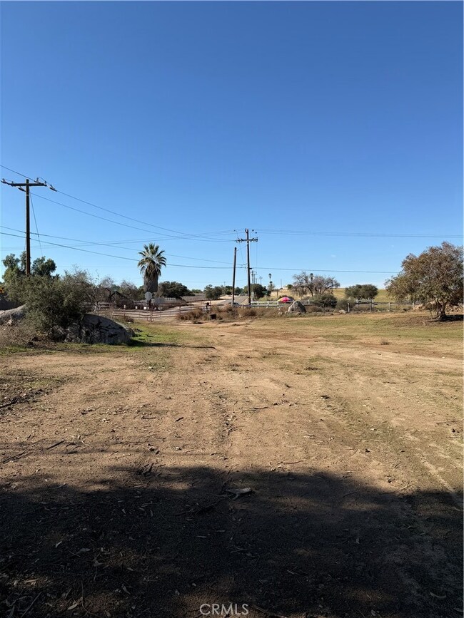22450 Gavilan Rd, Perris, CA 92570 - photo 4