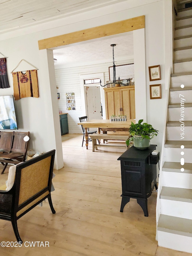 079A84F7-40B7-4D92-B89D-C20C54C0D1BF_Ori