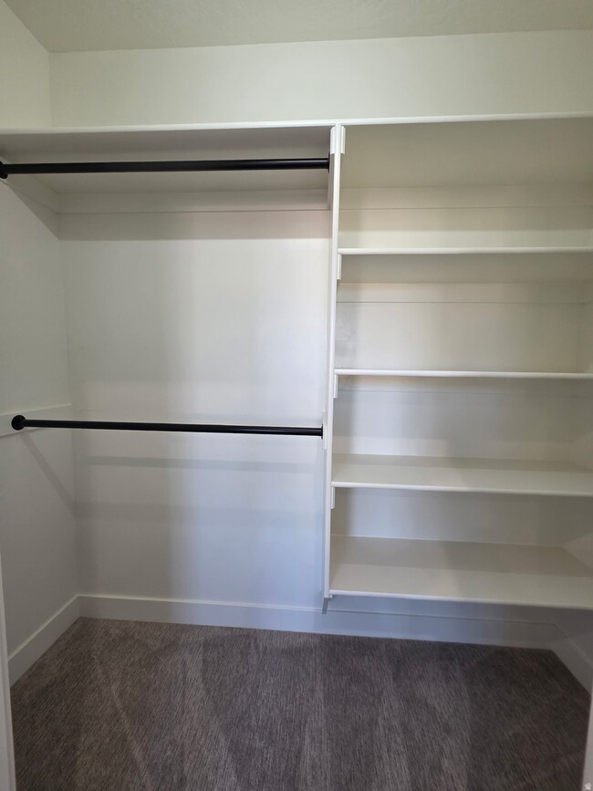 1205 W Grayhawk Loop, Roosevelt, UT 84066 - photo 6