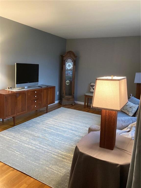 709 Whitney Ave, Easton, PA 18045 - photo 2