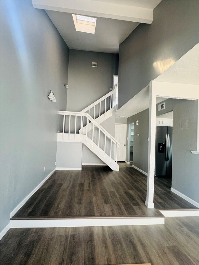 12509 Newbrook Dr unit 331, Houston, TX 77072 - photo 2