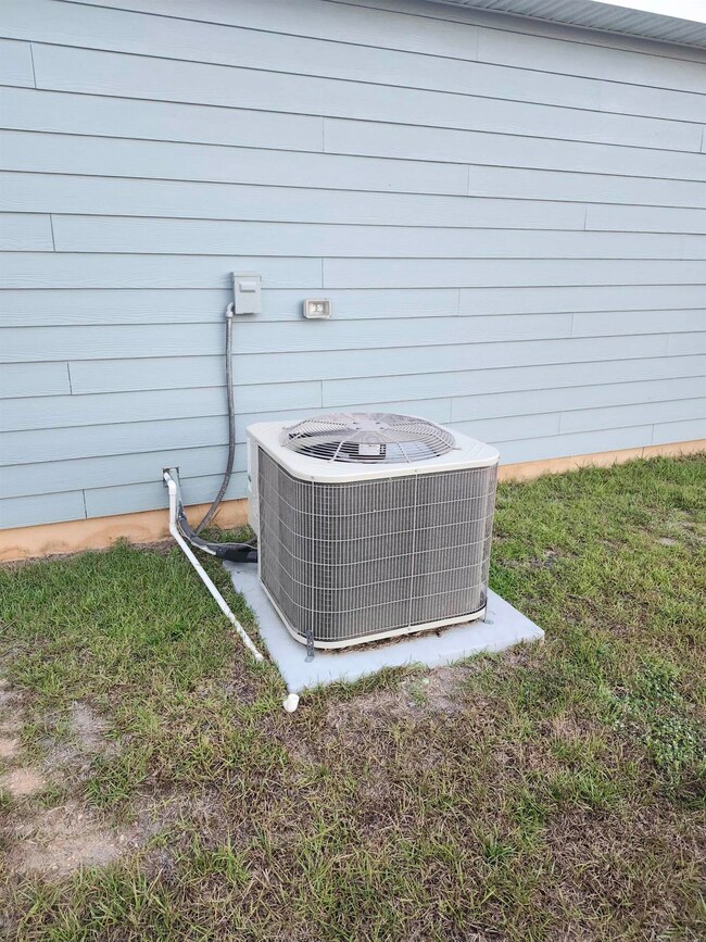 49 Francis Harrell Way, Midway, FL 32343 - photo 6