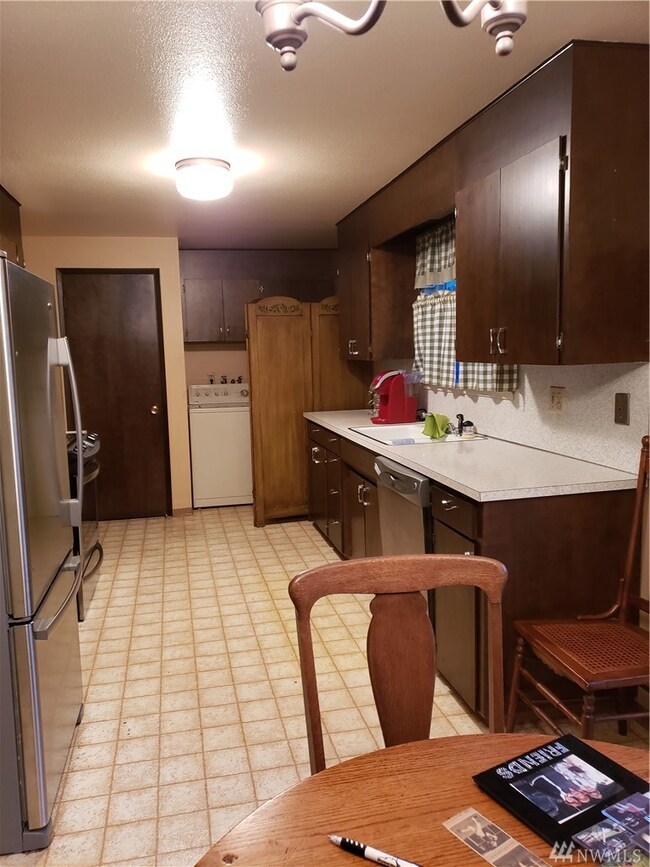 5019 80th Avenue Ct E unit 2, Fife, WA 98424 - photo 4