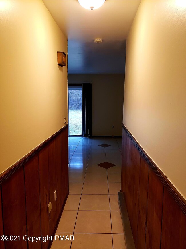 183 Munch Dr unit 5, Henryville, PA 18332 - photo 6