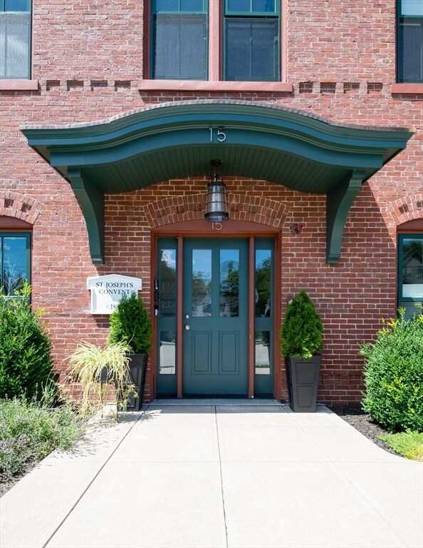 15 Sparhawk St unit 4, Amesbury, MA 01913 - photo 3