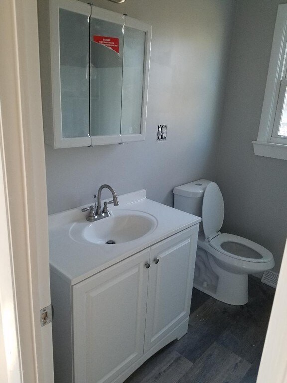 53 Beech St, New Bedford, MA 02740 - photo 5