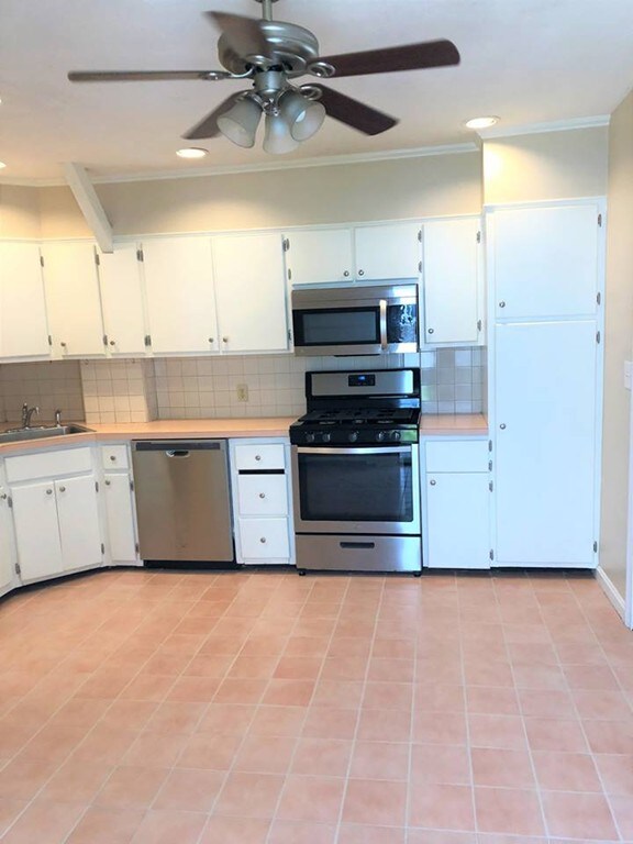 31 Dedham St unit A, Wrentham, MA 02093 - photo 3