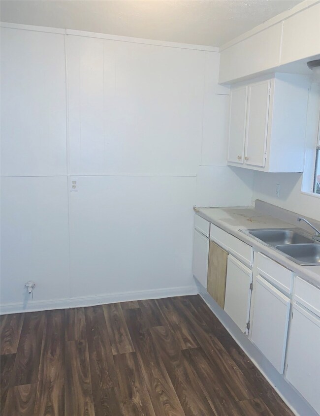 831 W Rittenhouse Rd, Houston, TX 77091 - photo 6