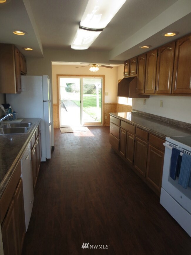 unlisted-address, Longview, WA 98632 - photo 4