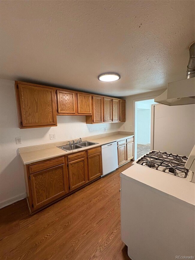 2086 Hanover St, Aurora, CO 80010 - photo 7