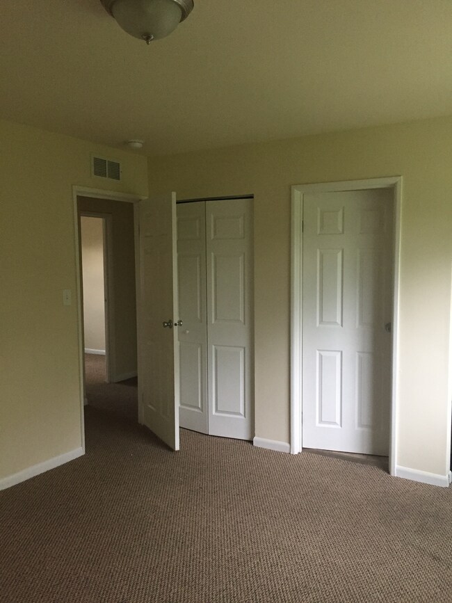 17770 Central Park Ave, Country Club Hills, IL 60478 - photo 4