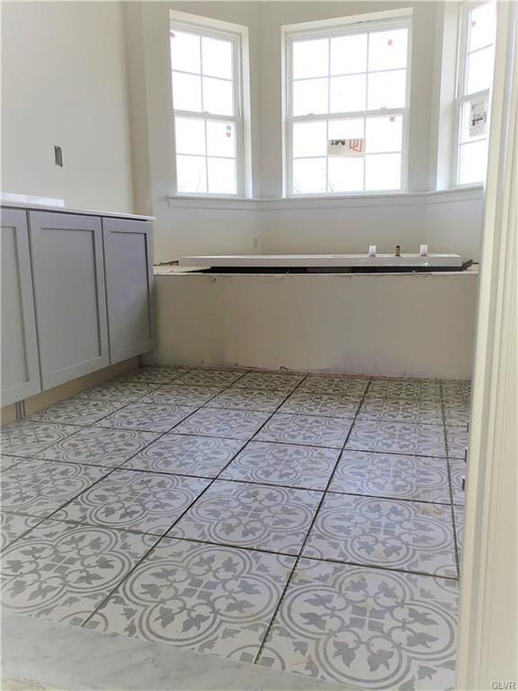 6227 Jenna Ct unit Brandywine, Slatington, PA 18080 - photo 5