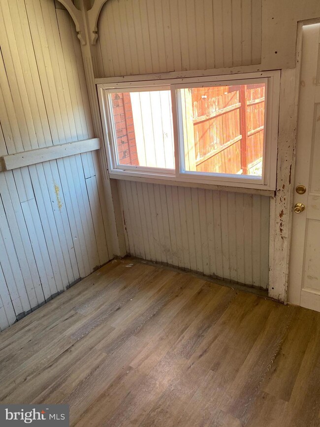 619 Tulpehocken St, Reading, PA 19601 - photo 7