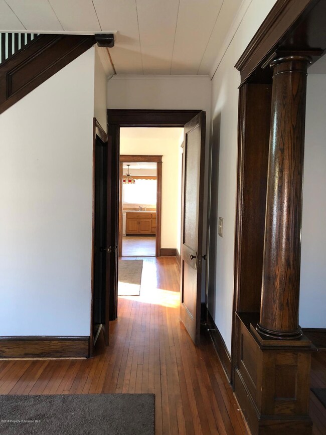 222 S Blakely St, Dunmore, PA 18512 - photo 6