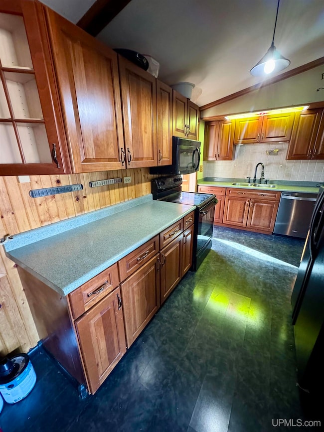 1725 Glendora Ln, Ishpeming, MI 49849 - photo 7