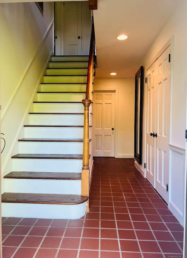 Entry hall steps to second floor