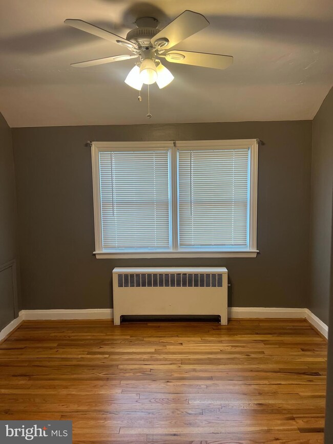 3926 Colchester Rd, Baltimore, MD 21229 - photo 6