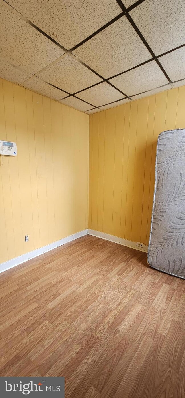 645 N 10th St, Reading, PA 19604 - photo 7