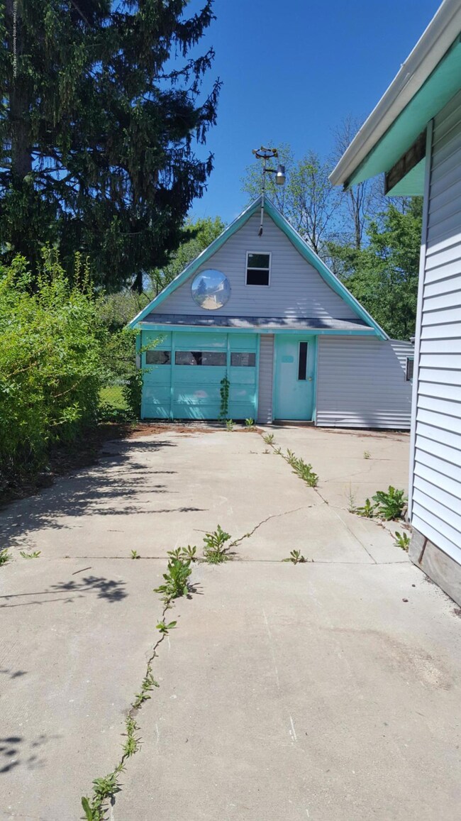 2079 Cedar St (28)