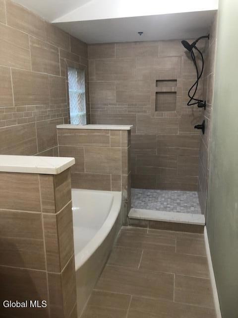 122 N Ferry St unit 2, Schenectady, NY 12305 - photo 3