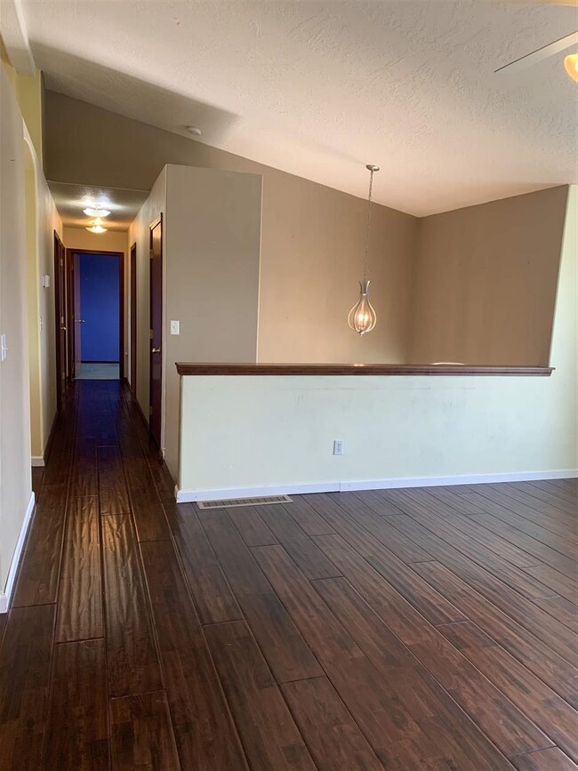 519 E Norma Lee Ave, Medical Lake, WA 99022 - photo 3