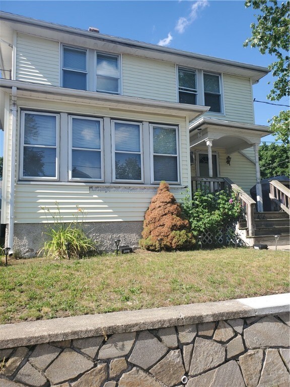 486 Benefit St, Pawtucket, RI 02861 - photo 2