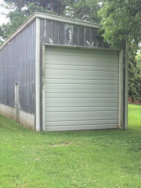 1101 S Cannon Blvd, Shelbyville, TN 37160 - photo 4