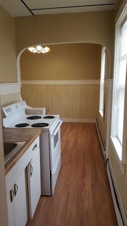 124 Bay St unit 3, Fall River, MA 02721 - photo 3