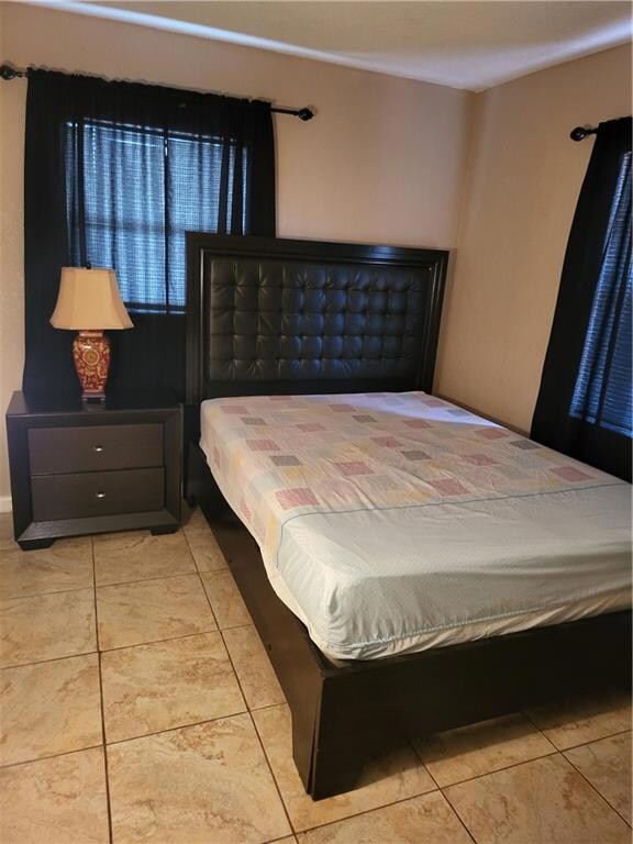 2120 NW 27th St unit WEST, Oakland Park, FL 33311 - photo 6