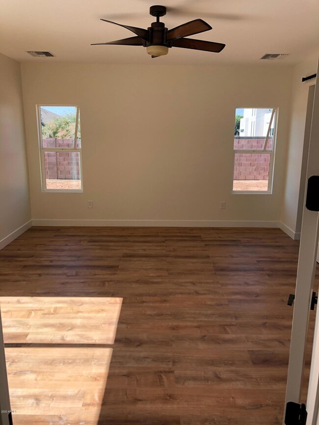 2532 N 29th St, Phoenix, AZ 85008 - photo 6