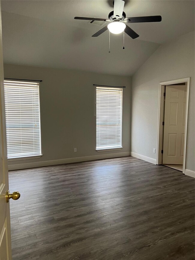 1316 Inlet Dr, Azle, TX 76020 - photo 6