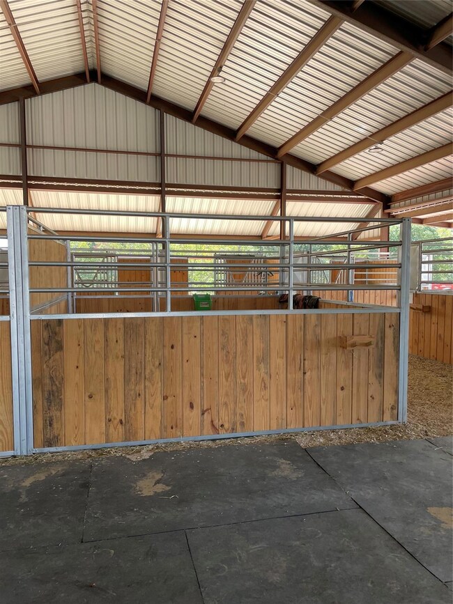 200 Cottonwood Trail, Poolville, TX 76487 - photo 5