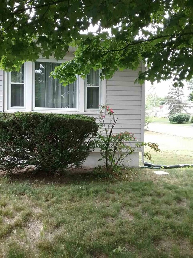 34 Bates Dr, Nashua, NH 03064 - photo 5