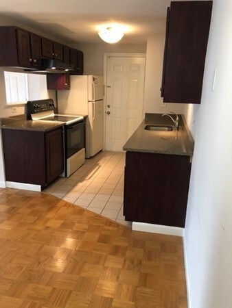 11 Walden Dr unit 15, Natick, MA 01760 - photo 4