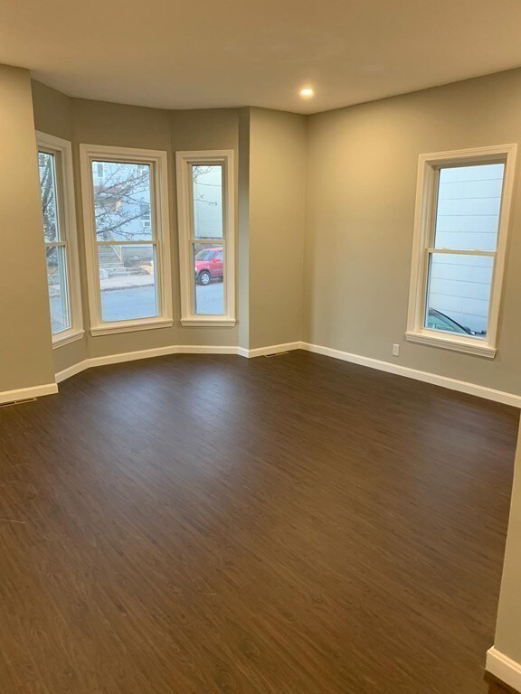 8 5th Ave unit 10, Haverhill, MA 01830 - photo 4