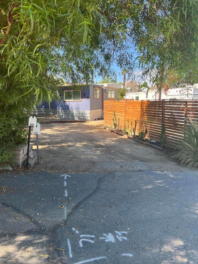 67 Mars St, Palm Springs, CA 92264 - photo 2