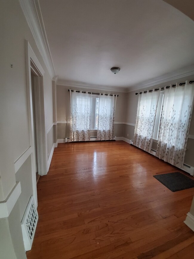 1508 Hickory St, Waukegan, IL 60085 - photo 3