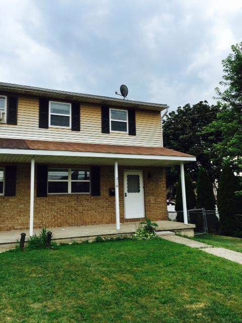 318 S 5th St, Emmaus, PA 18049 - photo 2