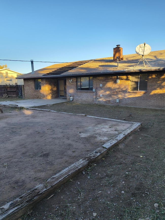 630 Gianera St, Socorro, NM 87801 - photo 3