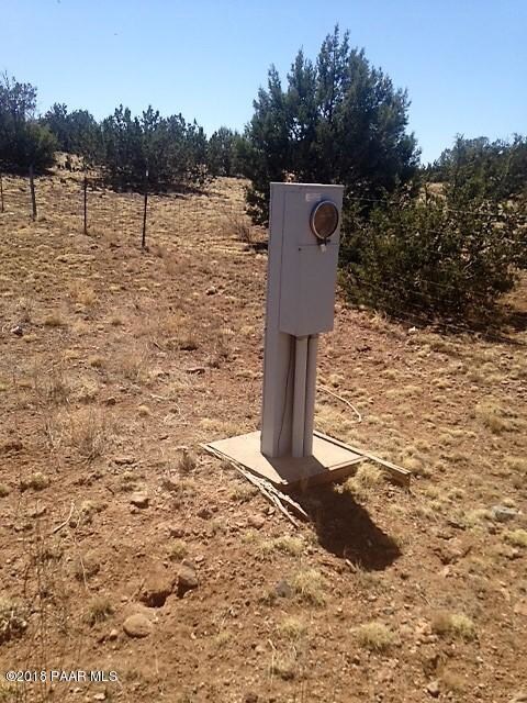 1176 W Edgewood Dr, Ash Fork, AZ 86320 - photo 3