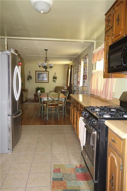 8133 Hickory Ln, El Paso, TX 79915 - photo 4