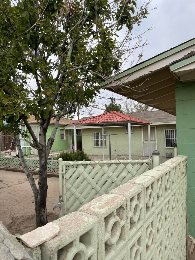 7801 La Grange Ct, El Paso, TX 79915 - photo 4