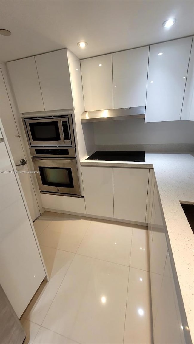 Mirador 1200 unit PH18, Miami Beach, FL 33139 - photo 2