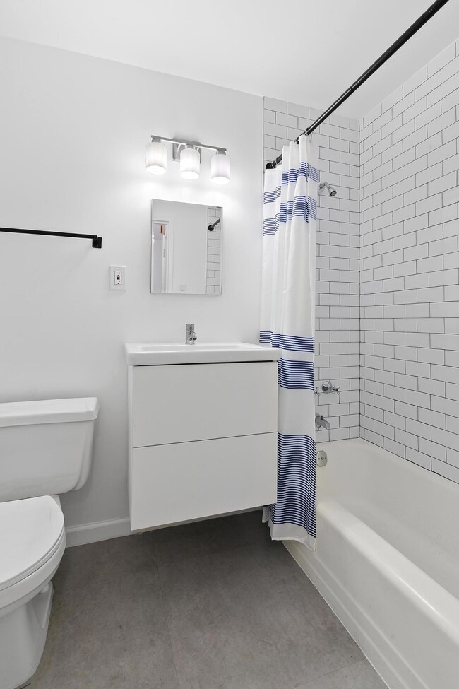 Seward Park Housing unit B1902, New York, NY 10002 - photo 4