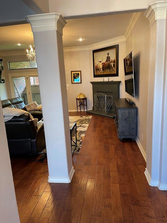 1930 Valleyview Dr, San Angelo, TX 76904 - photo 7