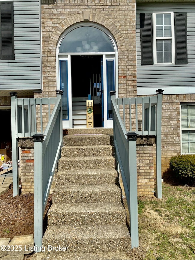 6901 Brook Bend Way, Louisville, KY 40229 - photo 7