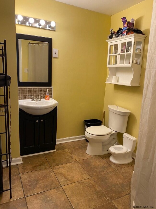 307 Glen Ave, Schenectady, NY 12302 - photo 4