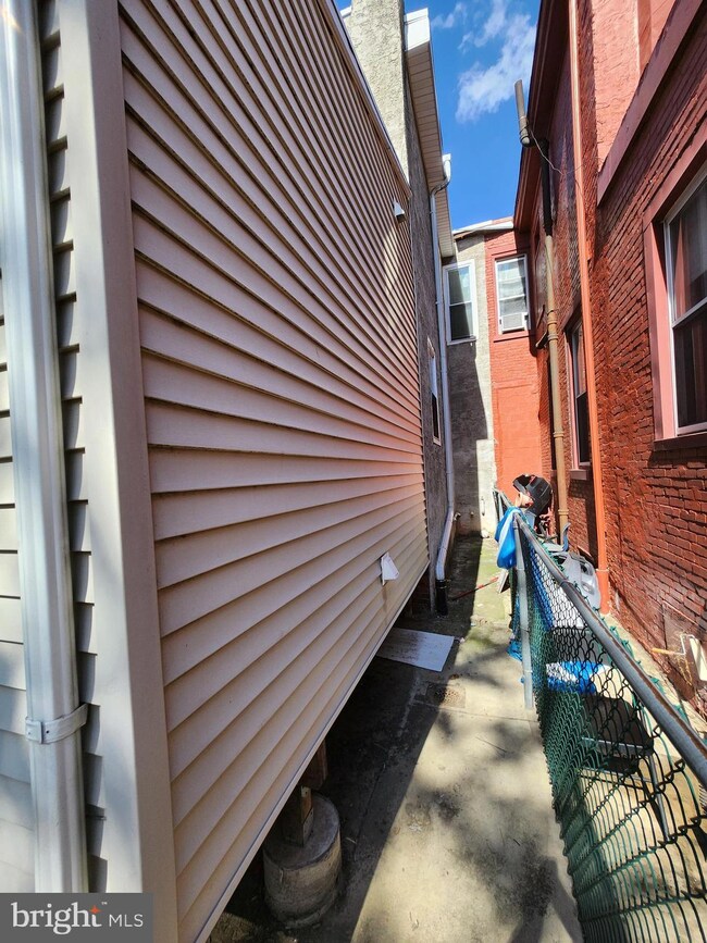 532 Stevens St, Camden, NJ 08103 - photo 4